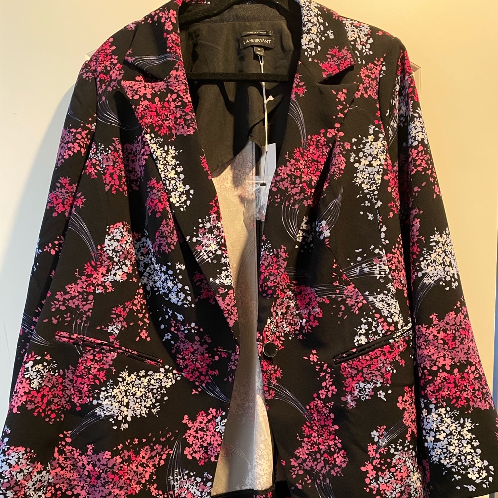 New with tags women’s blazer